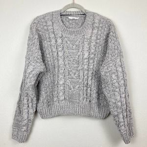 TALULAH Chunky Cable Knit Crewneck Sweater in Light Gray